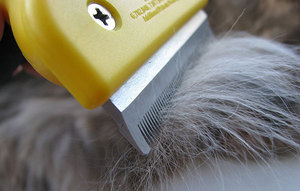 Использование фурминатора